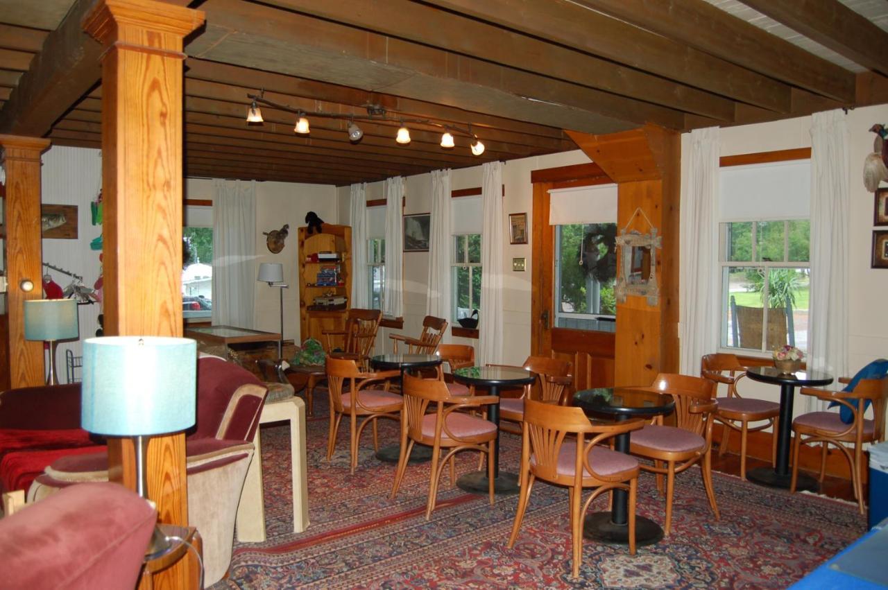 Sebago Lake Lodge & Cottages North Windham Exterior photo